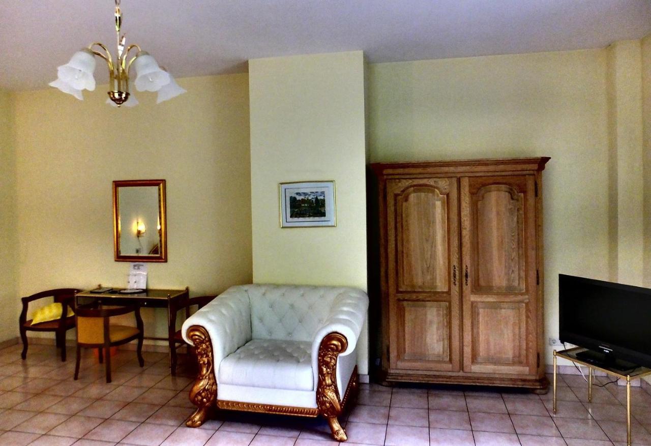 Weingut Und Hotel Haus Am Drachenloch Bad Honnef Room photo